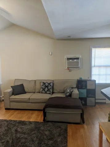 8 Lynwood Lane Manchester NH 03109