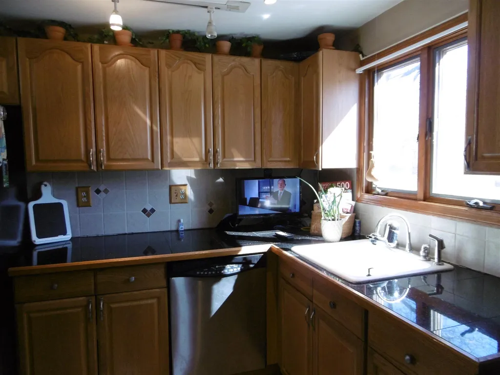 118 Ashland Street Manchester NH 03104