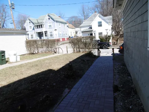 118 Ashland Street Manchester NH 03104