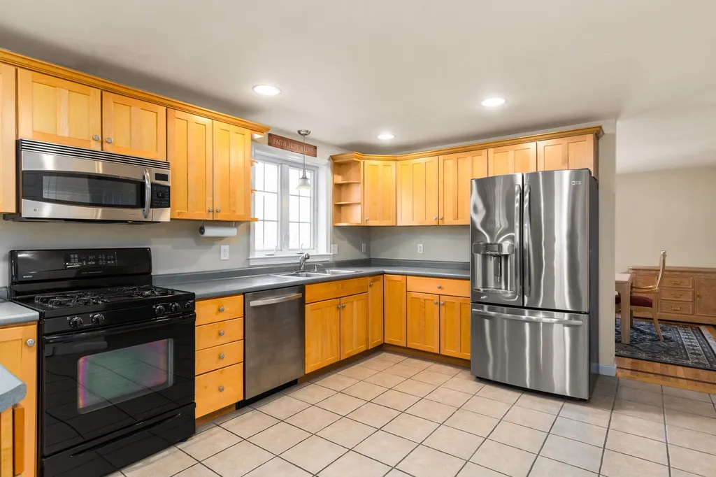 51 Willow Street Dover NH 03820