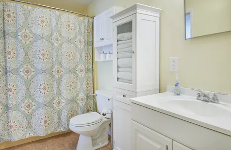 304 Island Pond Road Derry NH 03038