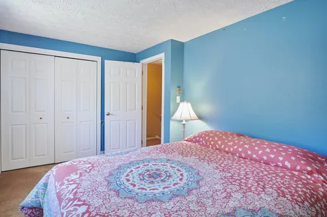 304 Island Pond Road Derry NH 03038