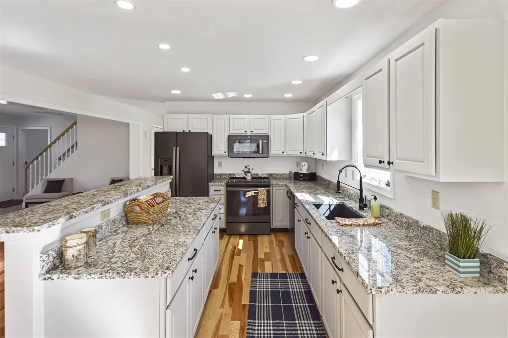 19 Elise Drive Berwick ME 03901