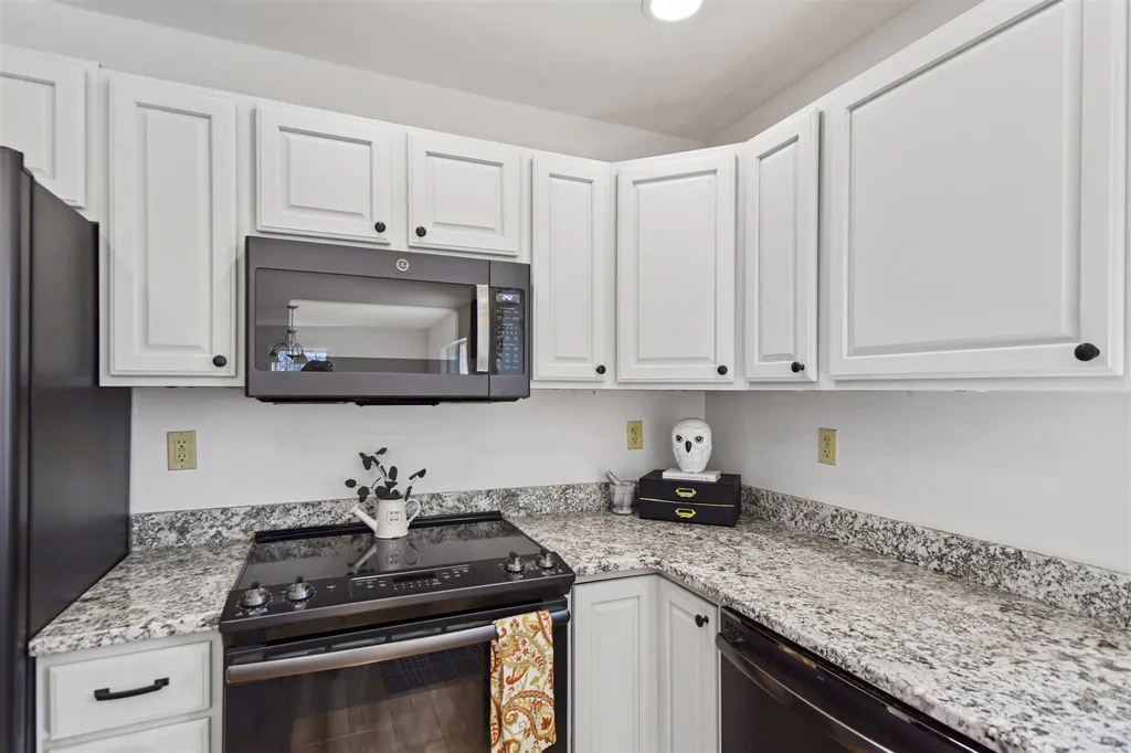 19 Elise Drive Berwick ME 03901