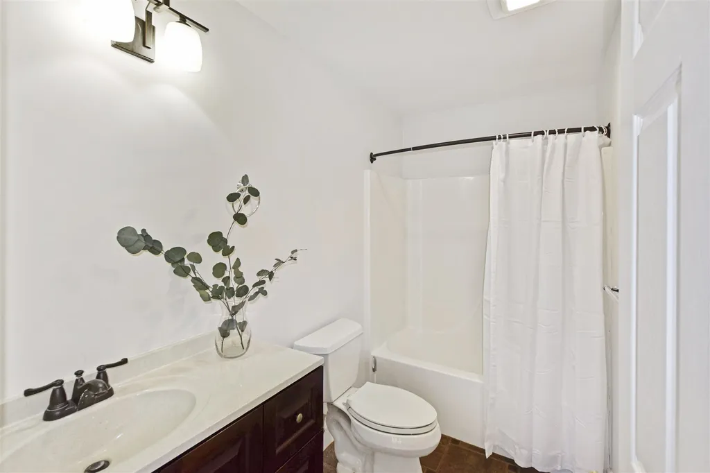 19 Elise Drive Berwick ME 03901