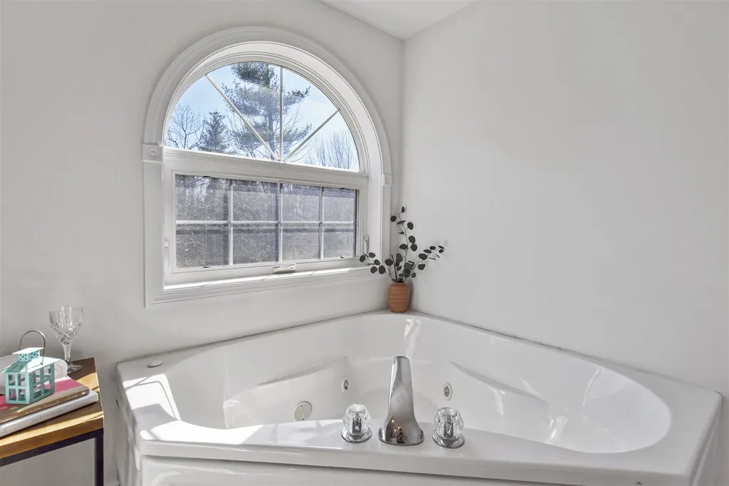 19 Elise Drive Berwick ME 03901