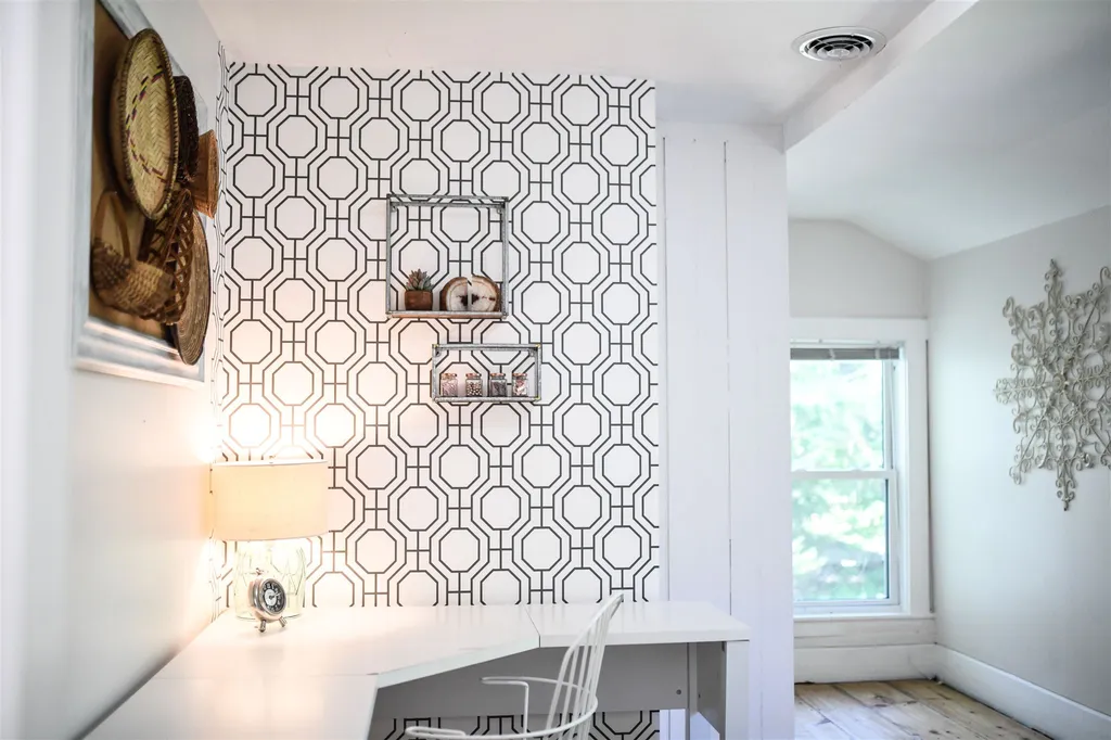 52 Old Dennett Road Kittery ME 03904