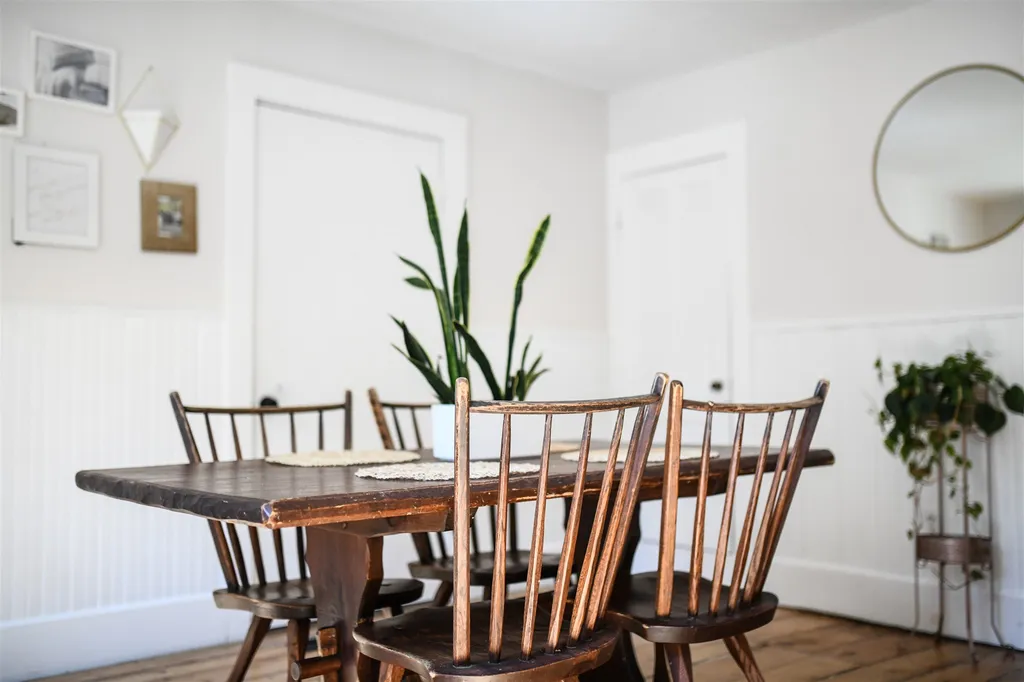 52 Old Dennett Road Kittery ME 03904