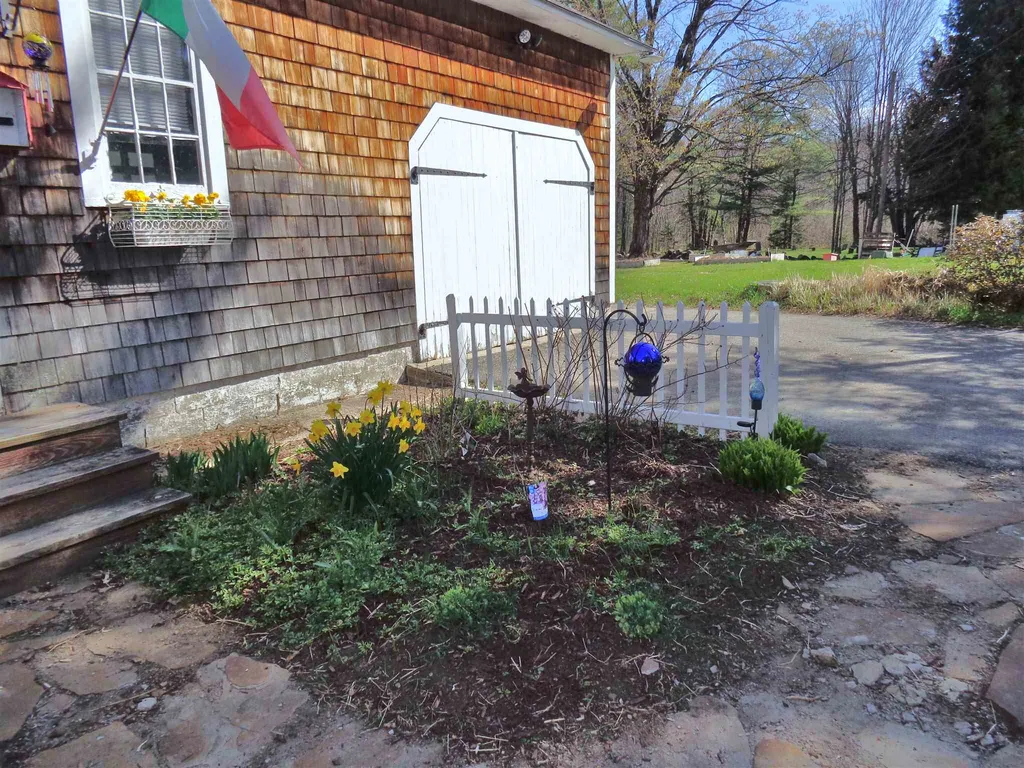 272 Murray Hill Road Hill NH 03243