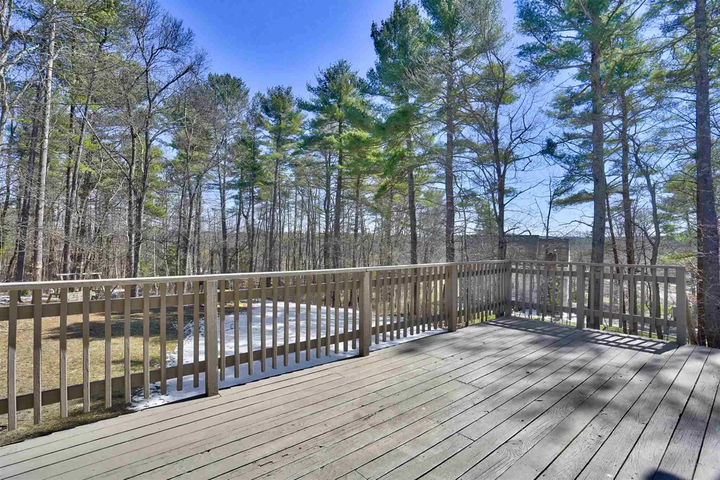 8 Hardwood Road Windham NH 03087