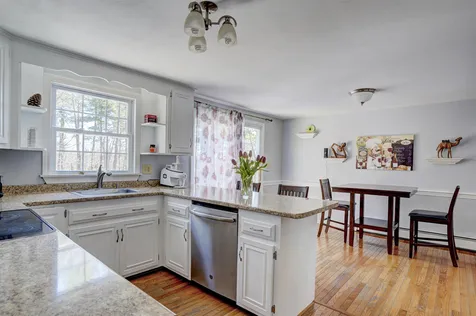 8 Hardwood Road Windham NH 03087