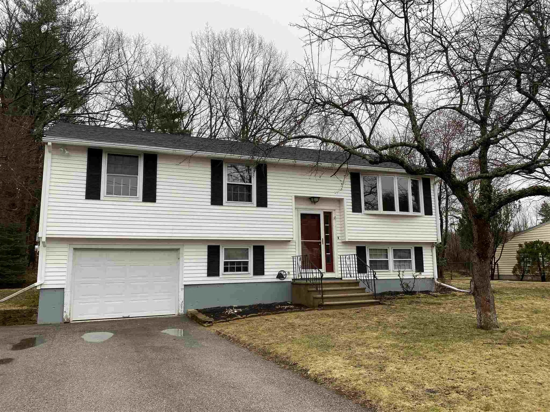 13 Tennyson Avenue Dover NH 03820