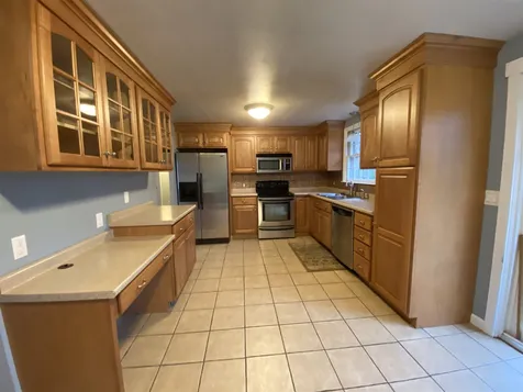 13 Tennyson Avenue Dover NH 03820