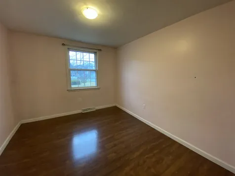 13 Tennyson Avenue Dover NH 03820