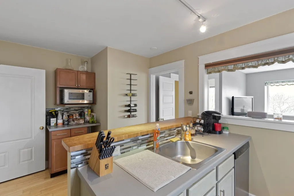 101 Mill Pond Way Portsmouth NH 03801