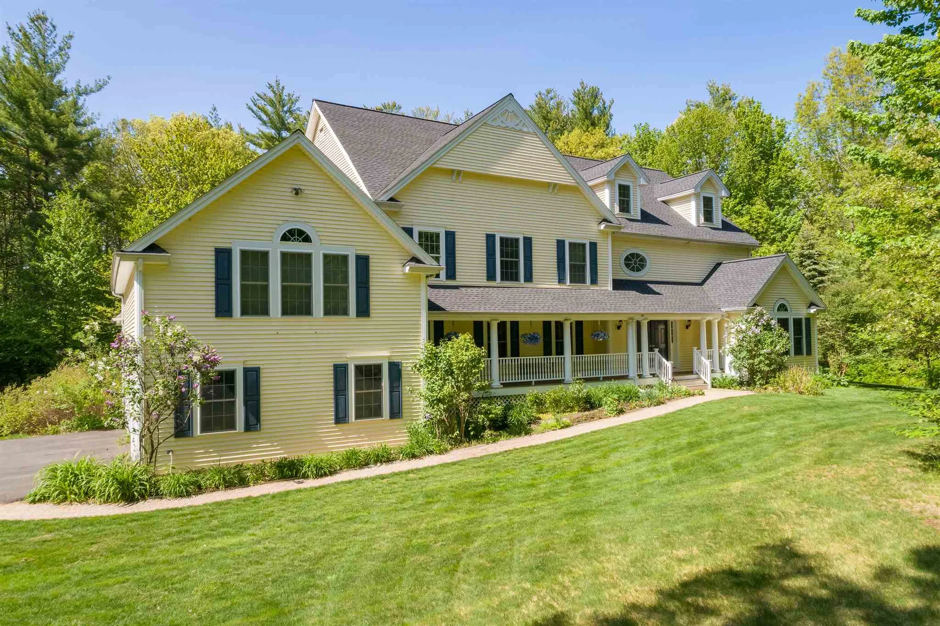 28 Caverno Drive Lee NH 03861