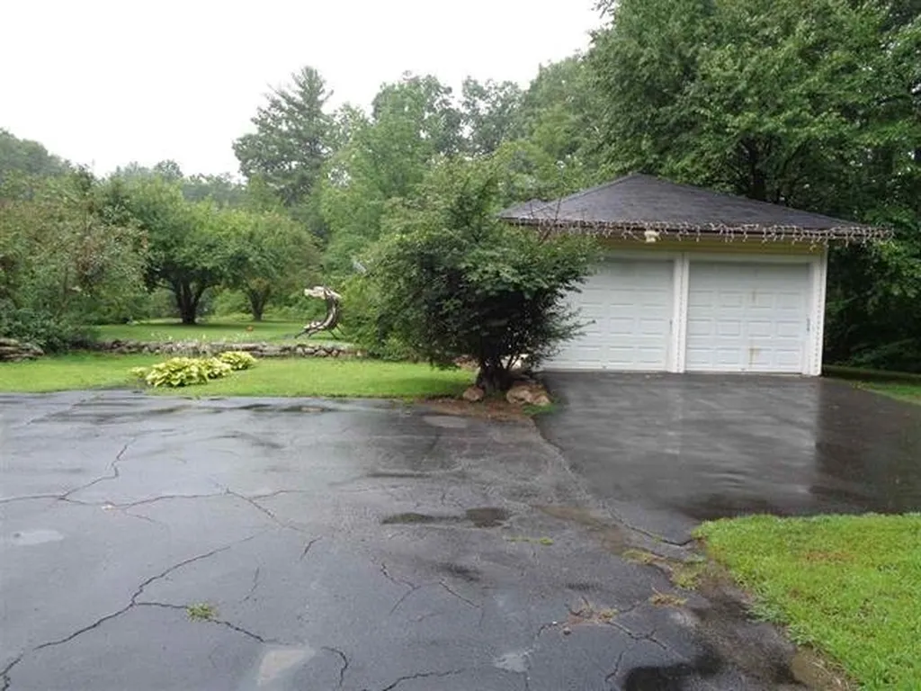 57 Campbell Road Bedford NH 03110