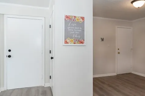 1 Lancelot Court Salem NH 03079