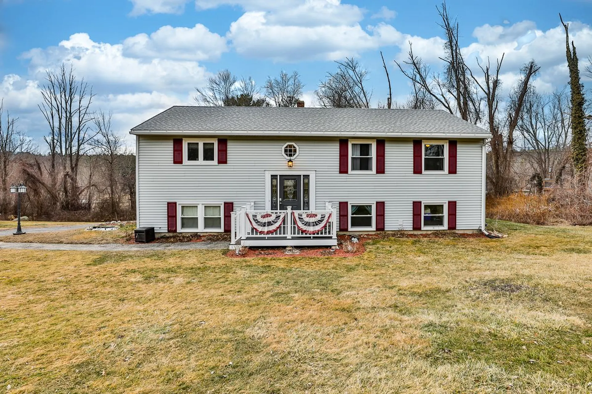 1 Parker Drive Hudson NH 03051