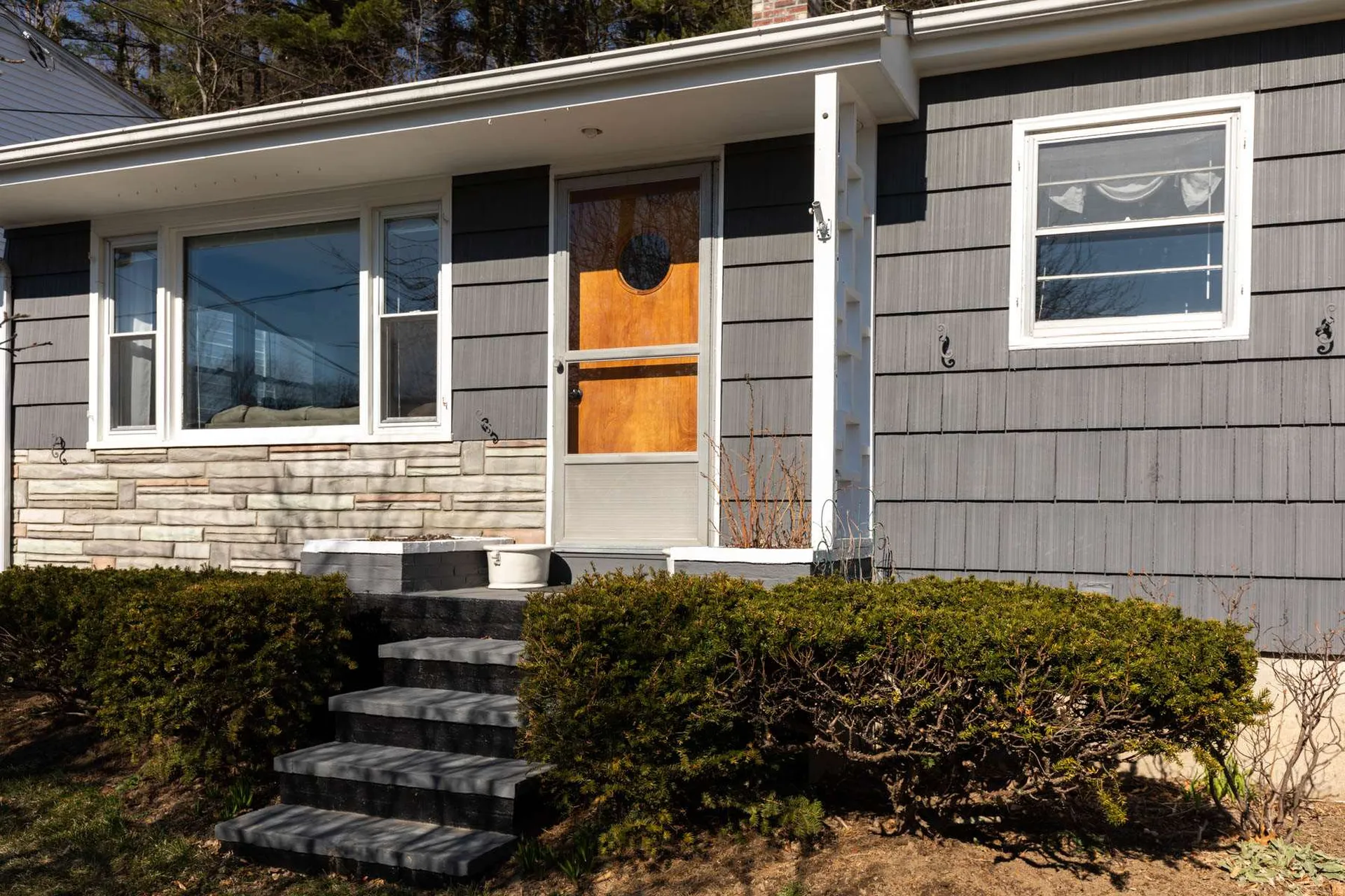 6 Floral Avenue Dover NH 03820