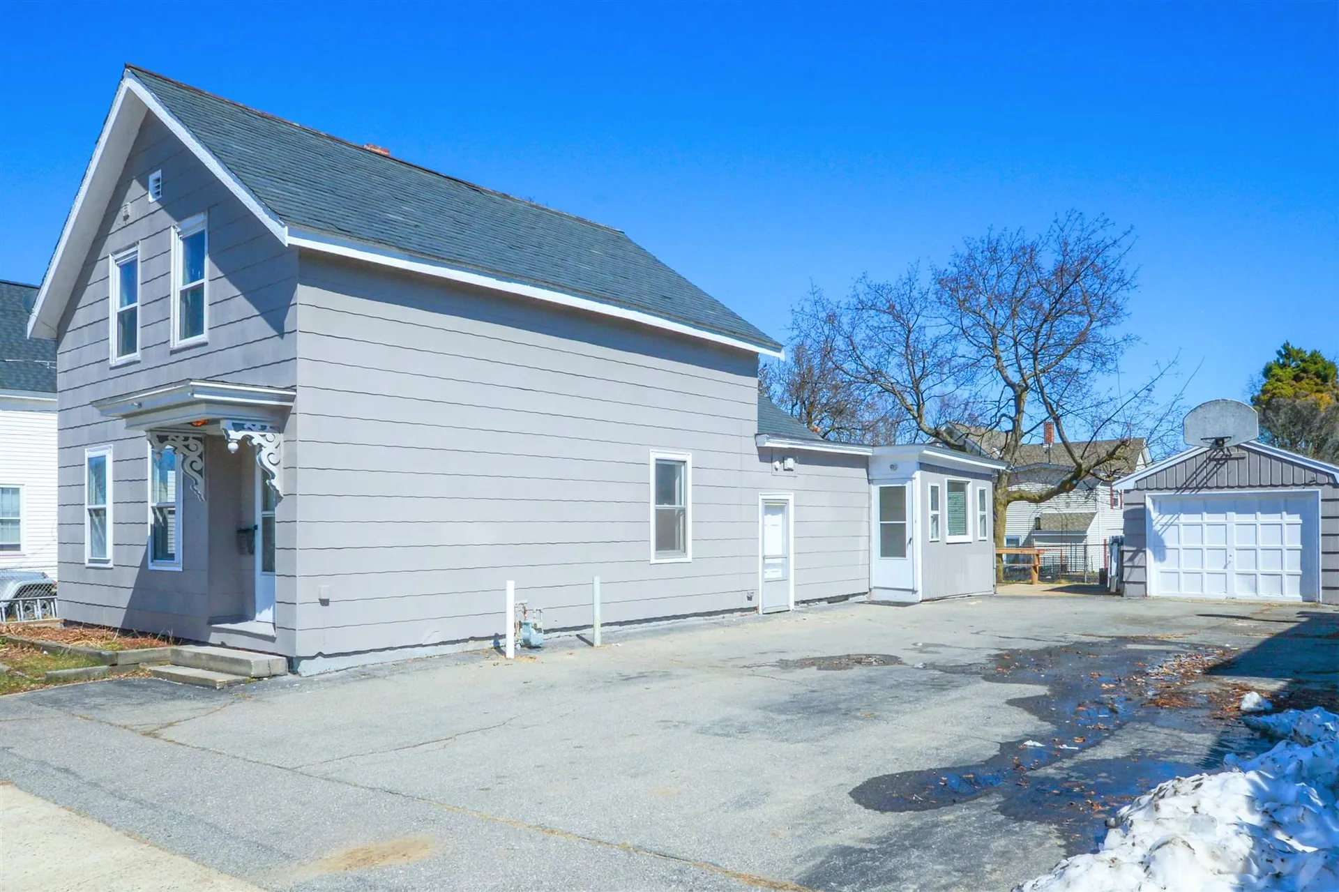 90 Ash Street Nashua NH 03060