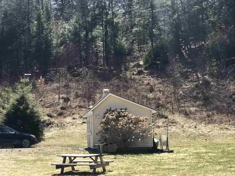 105 Ellis Lane Newbury VT 05051