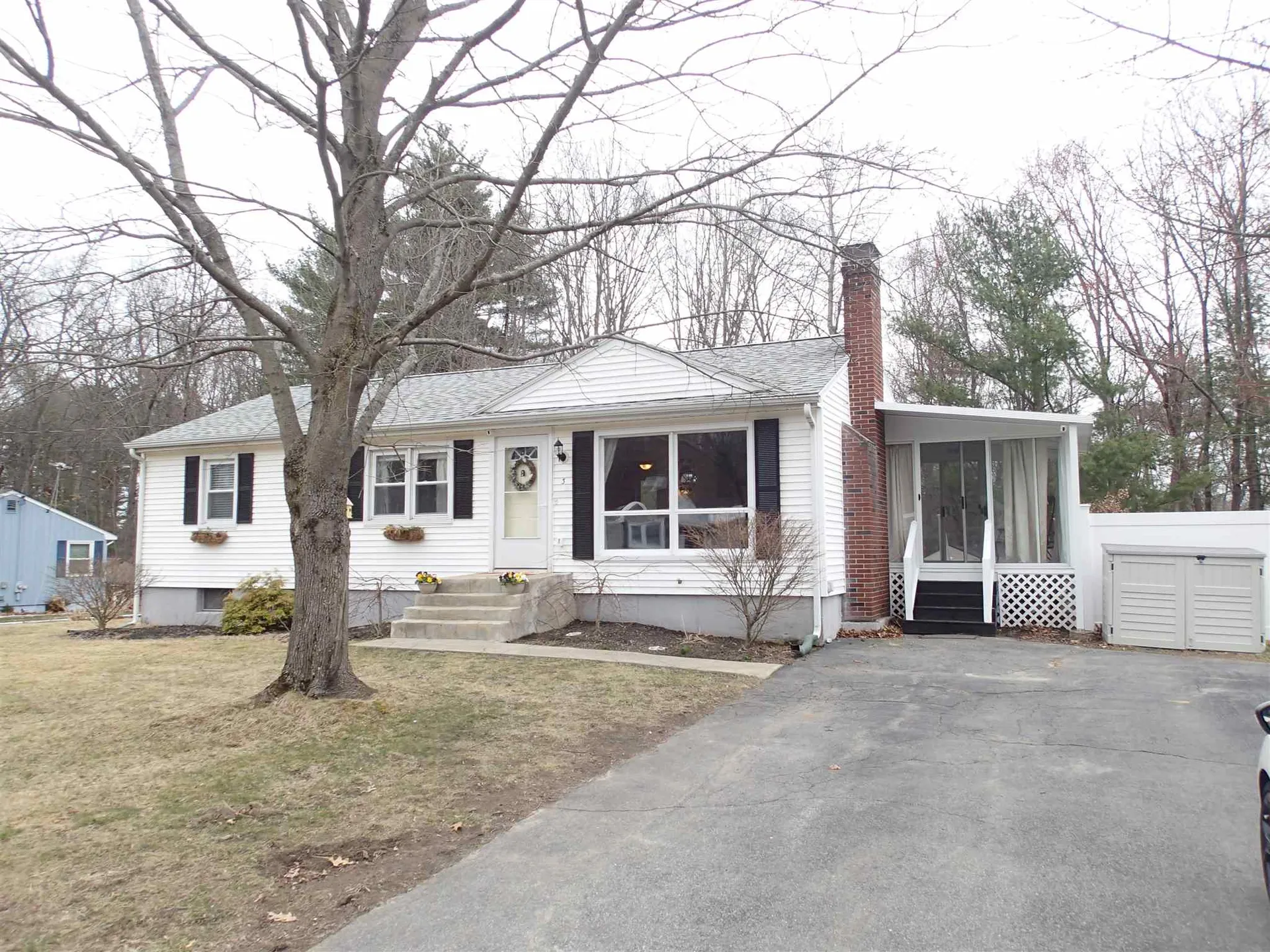 3 Budron Avenue Salem NH 03079