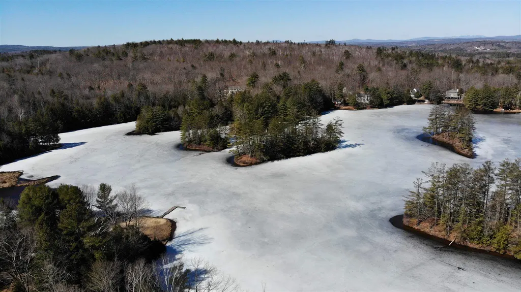 14 Dock Road Belmont NH 03220