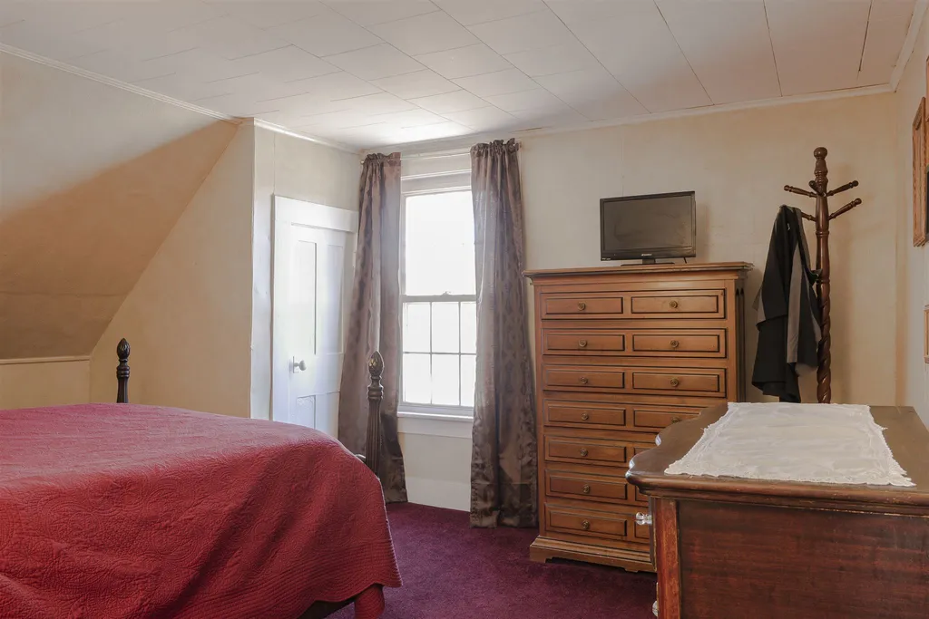 108 Forest Street Keene NH 03431