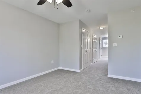 181 Knollwood Way Manchester NH 03102