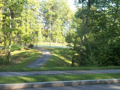 181 Knollwood Way Manchester NH 03102