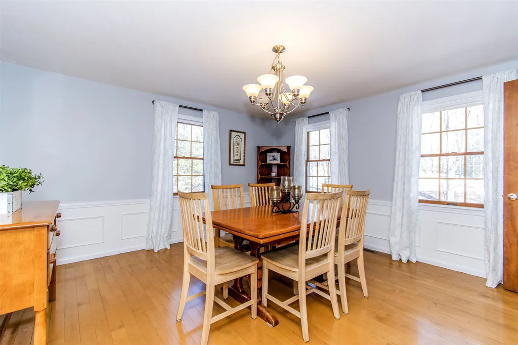 6 Boulder Avenue Rochester NH 03867