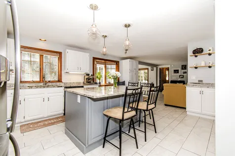 6 Boulder Avenue Rochester NH 03867