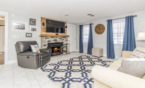 6 Boulder Avenue Rochester NH 03867