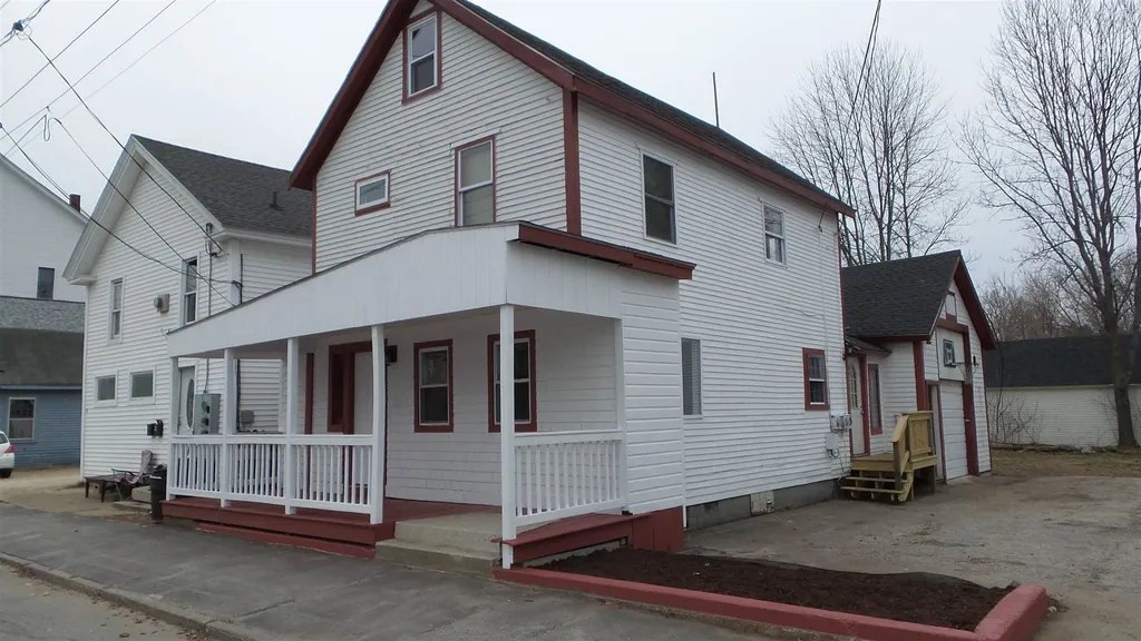 7 Elm Street Pittsfield NH 03263