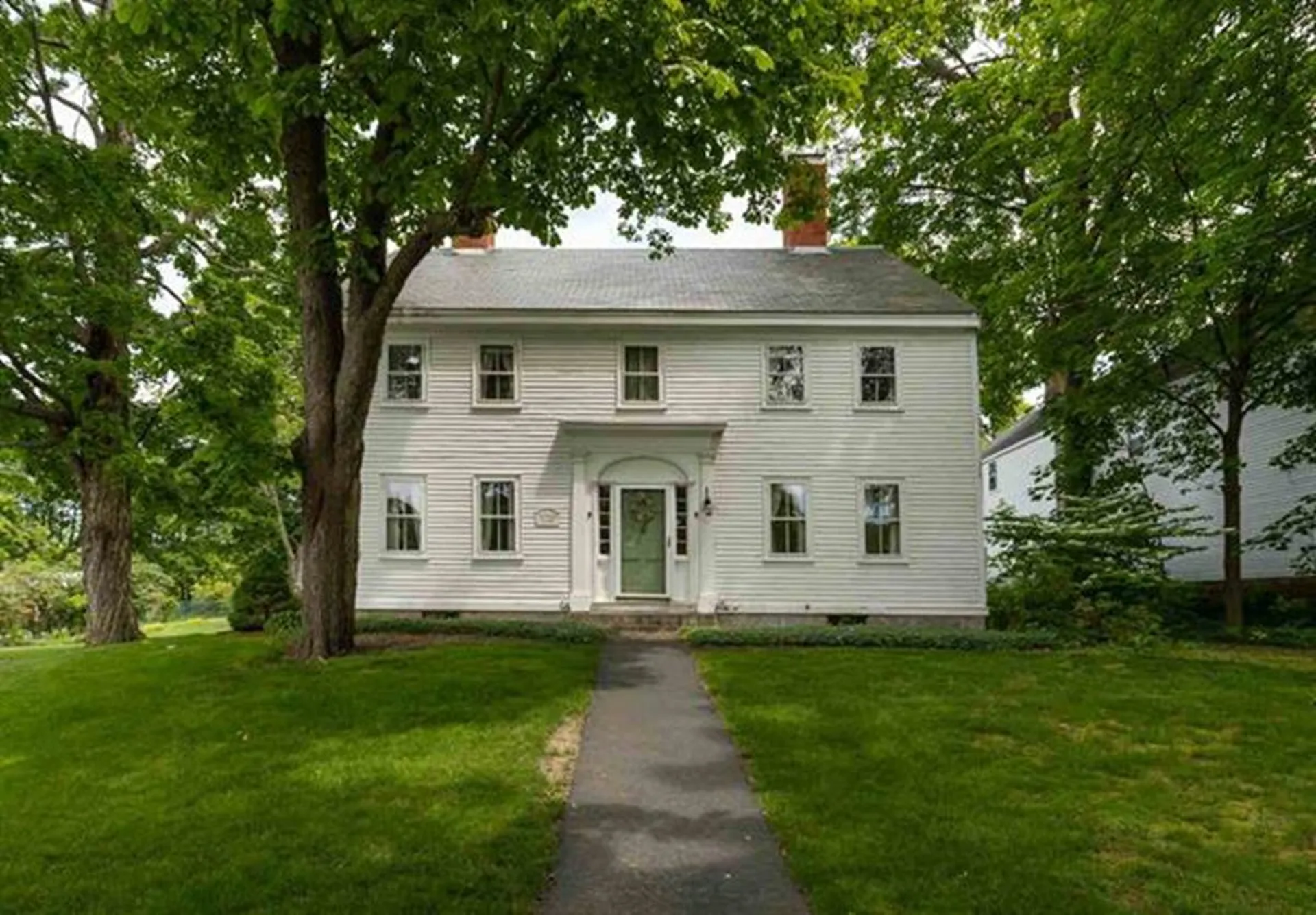 33 Post Road Greenland NH 03840