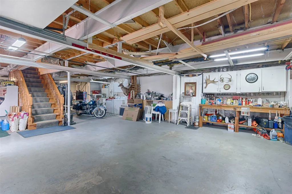 39 Wes Locke Road Barnstead NH 03225