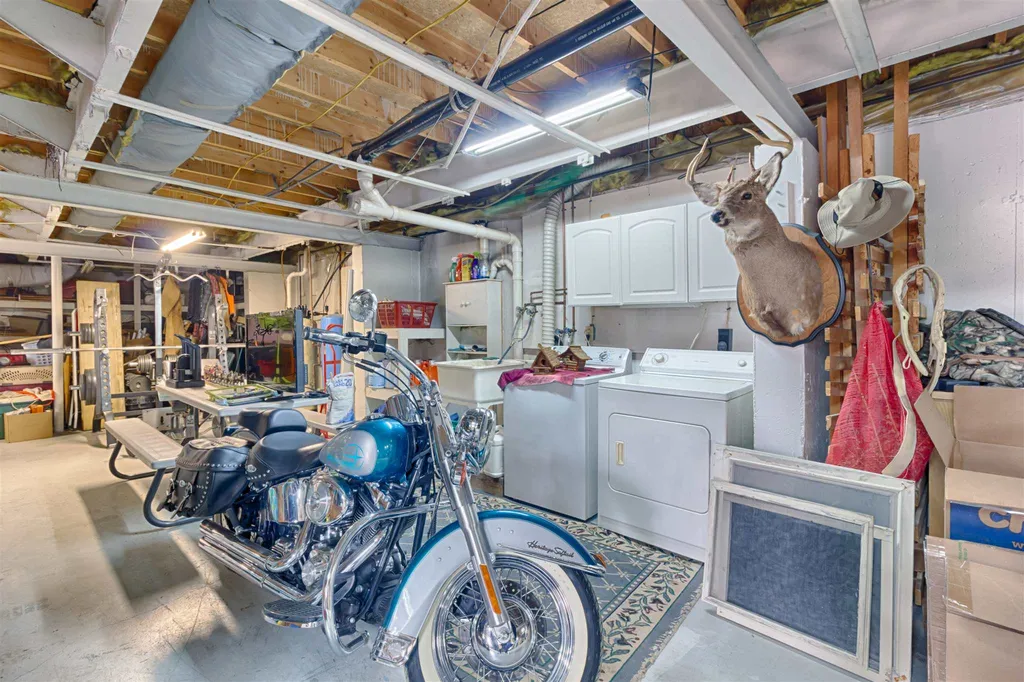 39 Wes Locke Road Barnstead NH 03225