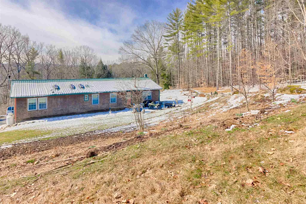 39 Wes Locke Road Barnstead NH 03225