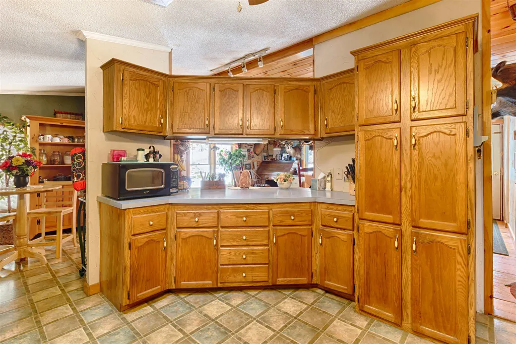 39 Wes Locke Road Barnstead NH 03225