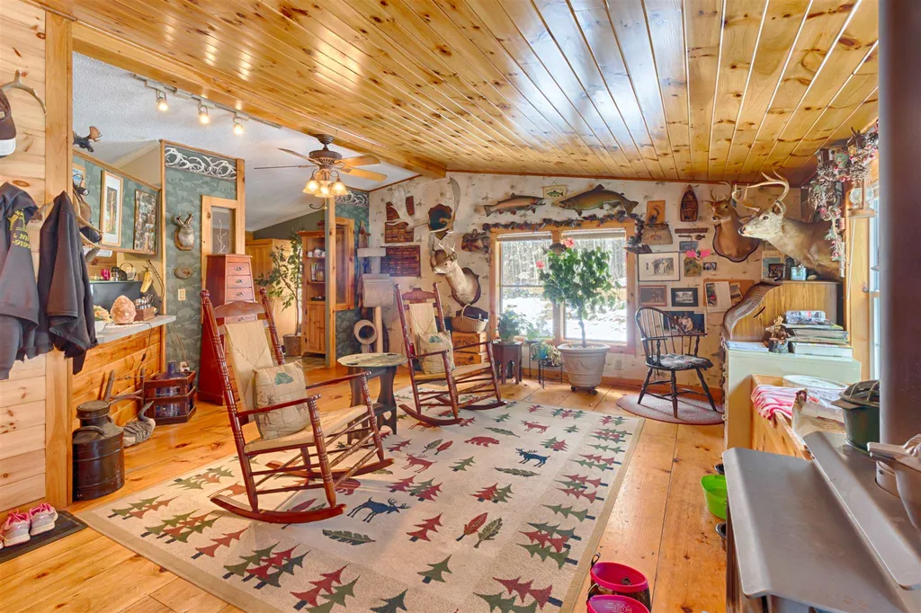 39 Wes Locke Road Barnstead NH 03225
