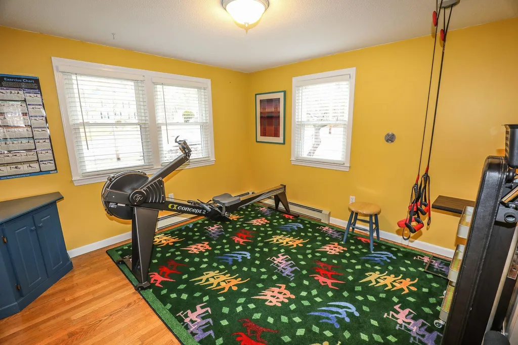 84 High Street Goffstown NH 03045