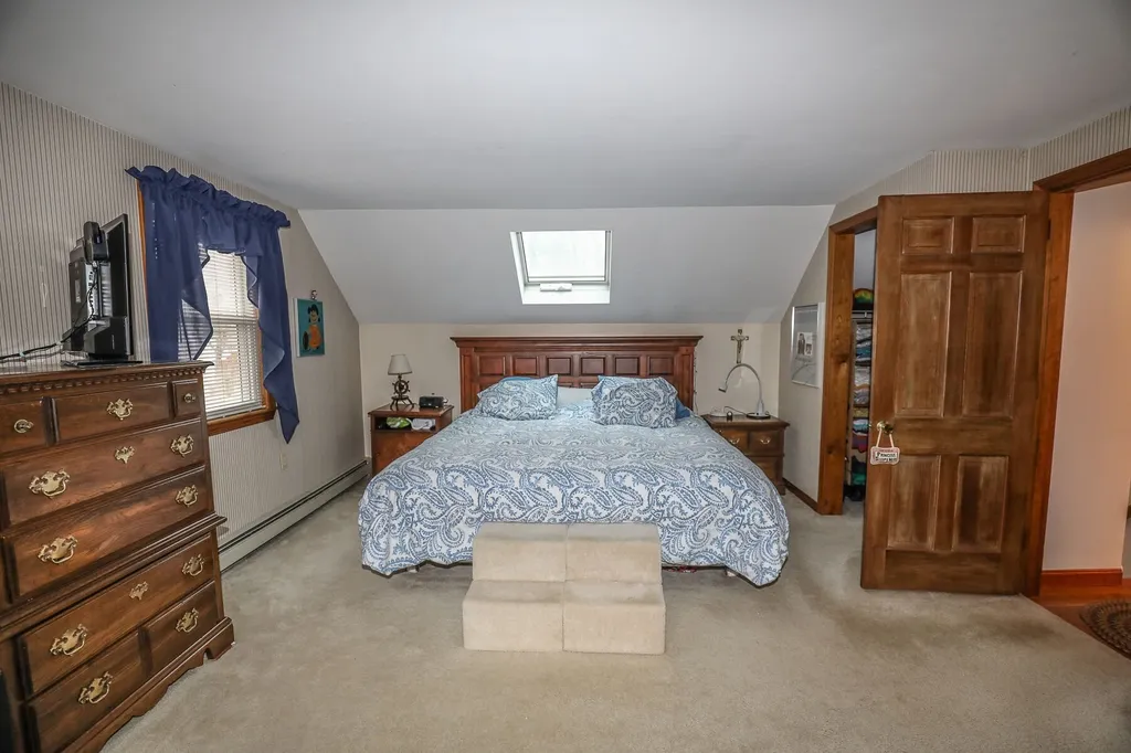 84 High Street Goffstown NH 03045