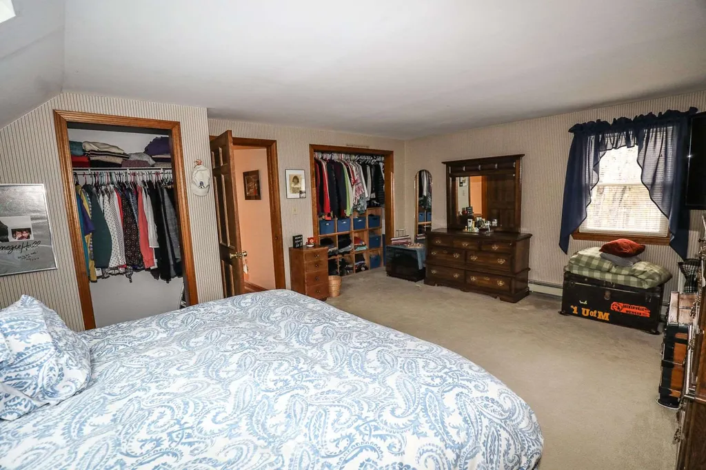 84 High Street Goffstown NH 03045