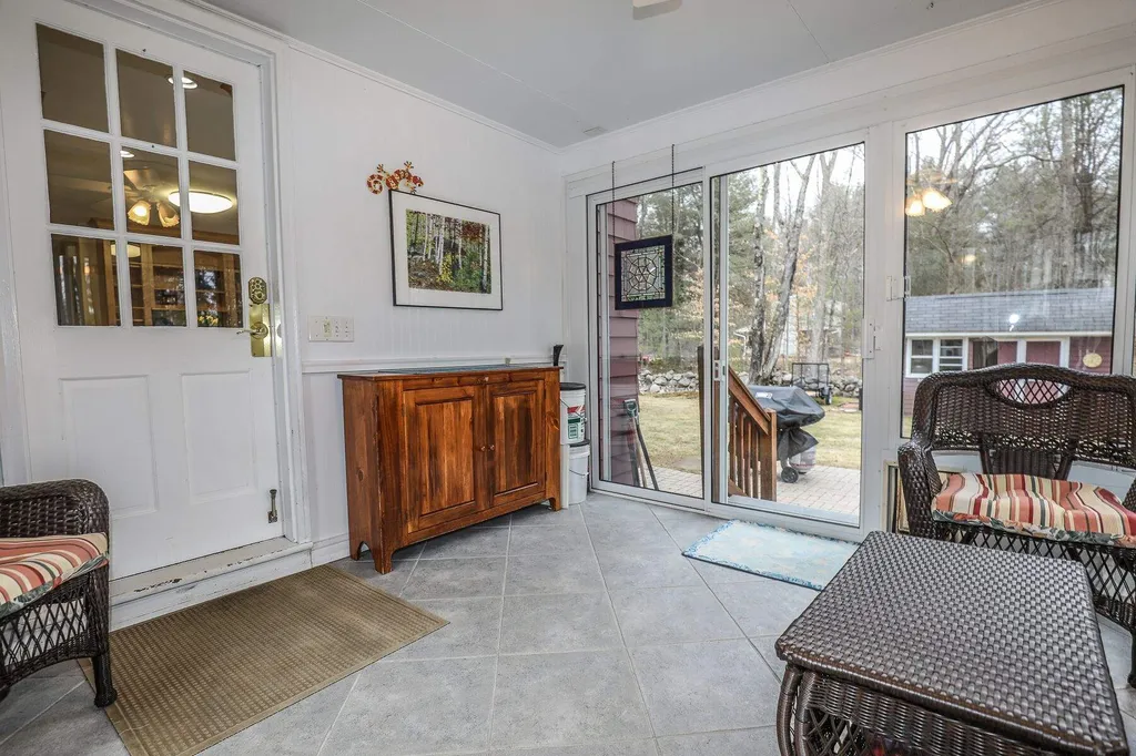 84 High Street Goffstown NH 03045