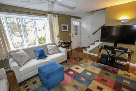 84 High Street Goffstown NH 03045