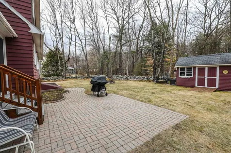 84 High Street Goffstown NH 03045