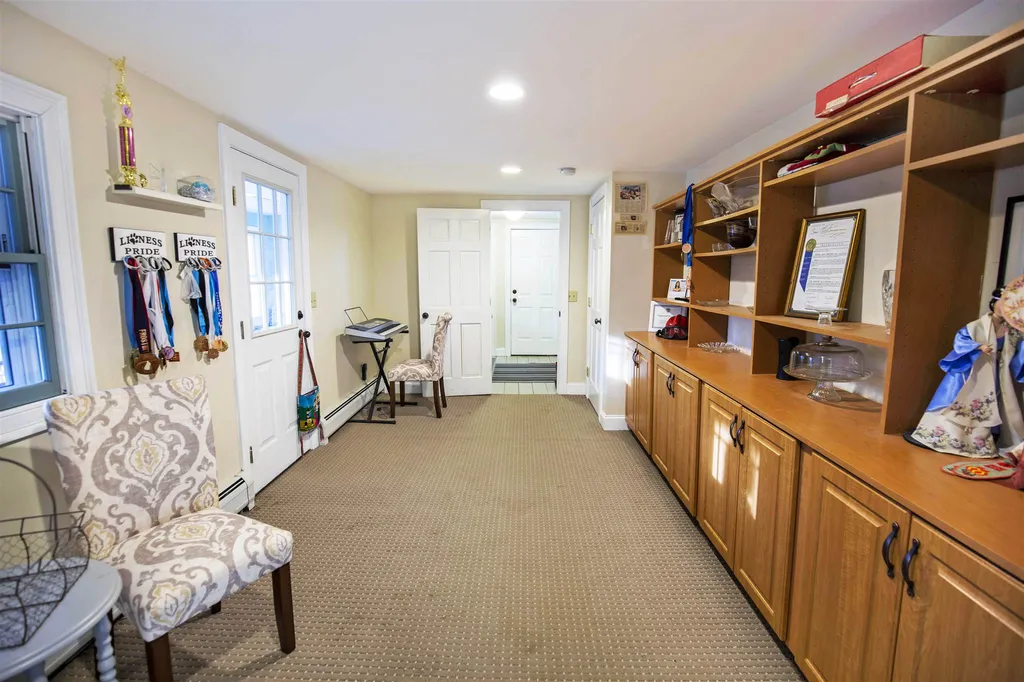 66 Haverhill Road Chester NH 03036