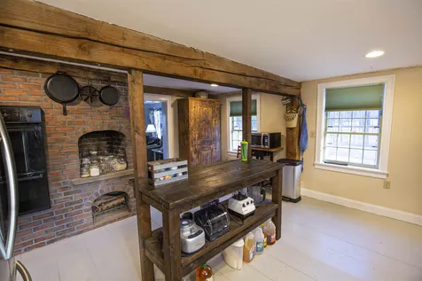 66 Haverhill Road Chester NH 03036