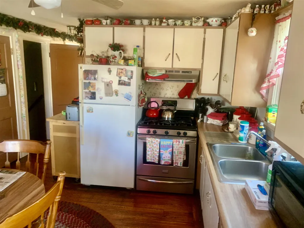63 Powsland Street Portland ME 04102